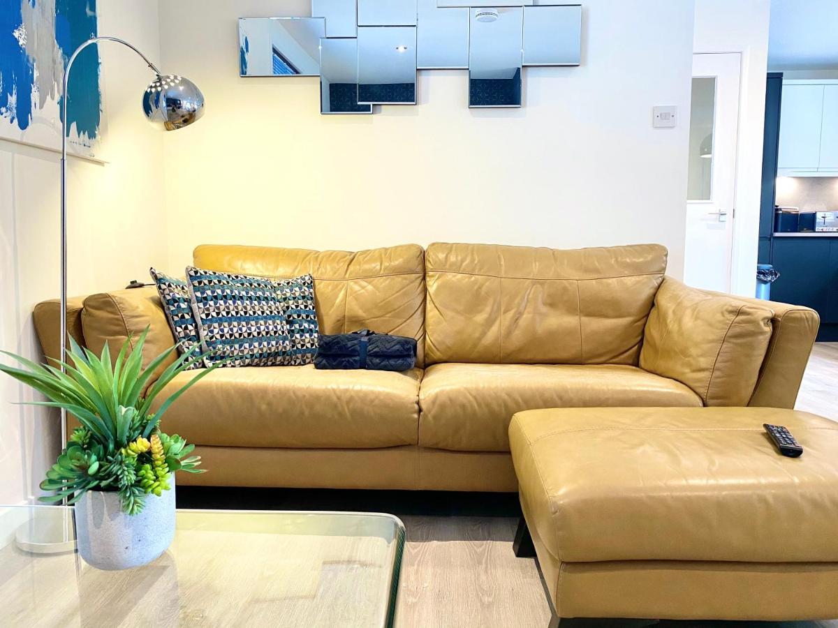 Stylish Central 2 Bedroom Apartment - Free Parking, Free Wifi أوركني المظهر الخارجي الصورة