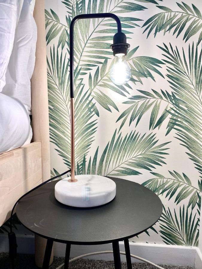Stylish Central 2 Bedroom Apartment - Free Parking, Free Wifi أوركني المظهر الخارجي الصورة